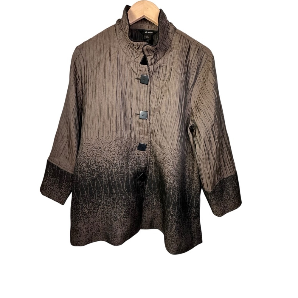Ali Miles Brown Button Up Top with Black Accents Size L